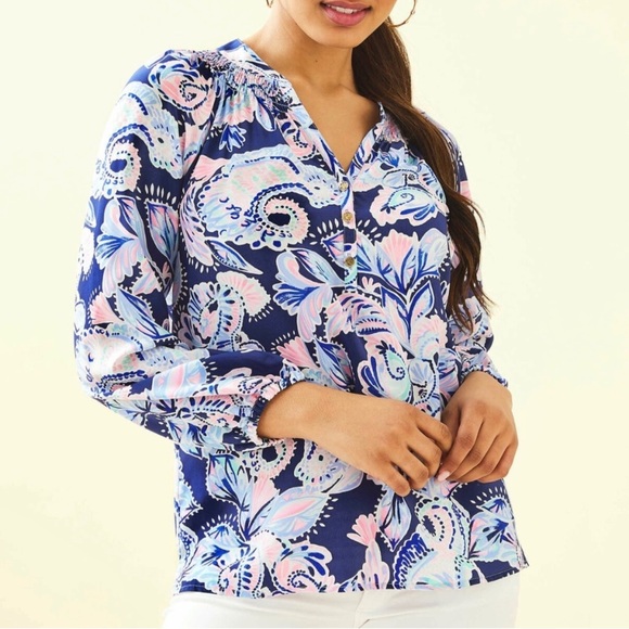 Lilly Pulitzer Silk Elsa Blouse High Tide Navy Holy Flockamolie 💙🩷💙 - Picture 5 of 6